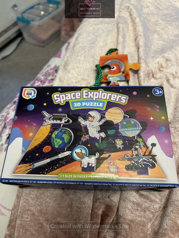 Space Explorers 3D Jigsaw Puzzle