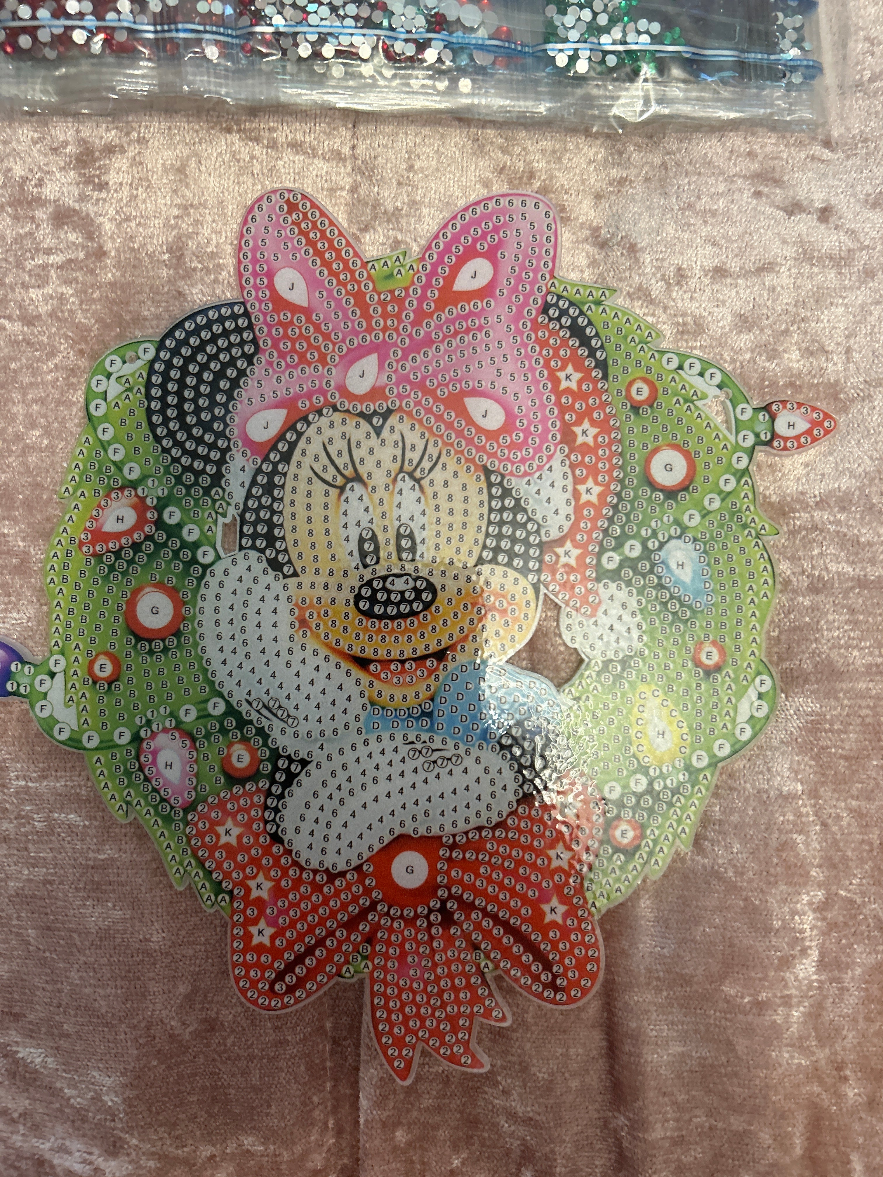 Minnie diamond painting wreath